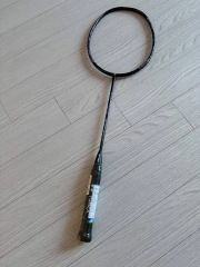 YONEX VOLTRIC 70 バドミントンラケット 4UG5 - メルカリ