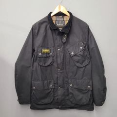 Barbour International XLオイル抜き済み - メルカリ