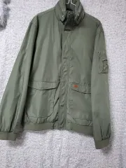 リーバイスカーキ色秋冬用アウター