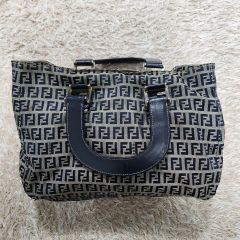希少モデル FENDI フェンディ ズッキーノ ネイビーハンドバッグ