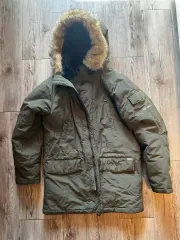 Carhartt カーハート マウンテンパーカー ダウン アウター メンズ M カーキ
