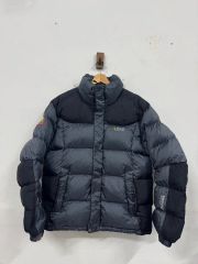 新品/完売品】TAION ミリタリー ダウンケープ 黒 ポンチョ 800FP