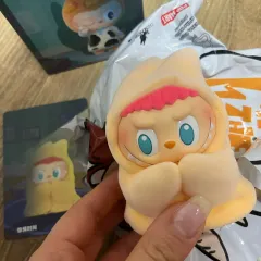 ポップマート ラブブ フィギュア