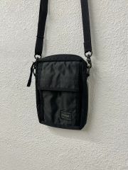 新品未使用】定価5万程THINET × bagjack ショルダーバッグ 黒色 - メルカリ