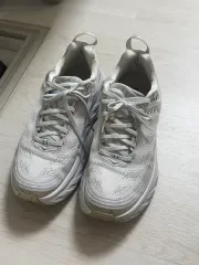 HOKA ONE ONE ボンダイ 6 275mm 白