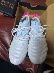 MORELIA NEO IV β ホワイト ピンク ゼログライドネオピンク付き - メルカリ