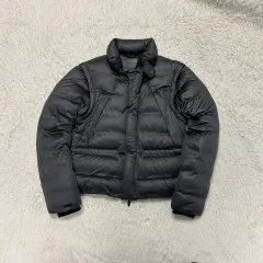 ルイヴィトン テック ダウン ジャケット (百貨店購入)のサムネイル