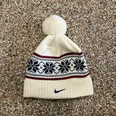 226 NIKE ポンポン ビーニー