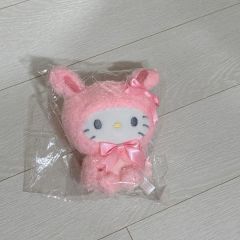 レア ハロー キティ 北海道 限定 すずらん ぬいぐるみ - メルカリ