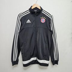 バイエルンミュンヘン 25/26 プレミアム トラックトップ - メルカリ