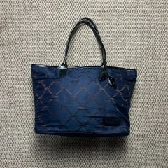 Bottega Veneta A4 ナイロントート ネイビー - メルカリ