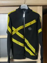 PHILIPP PLEIN(フィリッププレイン) ブラック Caution テープ ジップアップのサムネイル