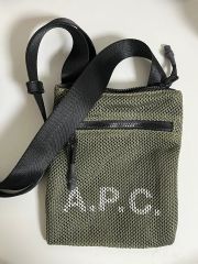 A.P.C. メッシュトート カーキ カモフラージュ - メルカリ