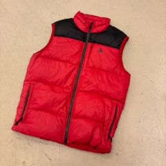 Nike ACG レッド ダウンベスト Sサイズ - メルカリ