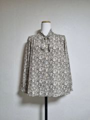 OSHIMA REI 長袖ブラウス 花柄刺繍 ライトブルー - メルカリ