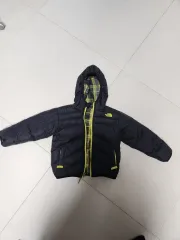 THE NORTH FACE ザノースフェイス キッズ ブラック ダウン グース リバーシブル アウター フーディー 4T