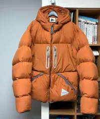 (アジア 2XL US XL) グラミチ アンドワンダー パファー ジャケット オレンジのサムネイル