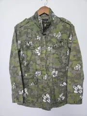 GUESS カモフラージュ ジュエリー マウンテンパーカーのサムネイル