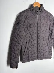 モンベル 軽量ダウンのサムネイル