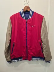 ナイキ リバーシブル ブルゾン ジャケットです。サイズは L