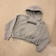 thisisneverthat クロップド センターロゴ フーディーのサムネイル