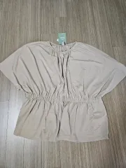 H&M シャーリングブラウス ベージュ