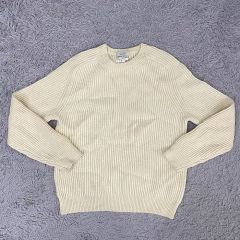 値引き中）COS グリーン Vネックニットセーター - メルカリ