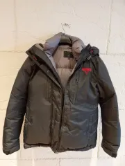 GUESS ブラック ダウン アウター サイズ sのサムネイル