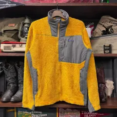 パタゴニア R3 フリース ジップアップ ジャケット