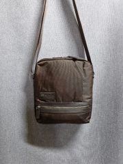(極美品)大人気、ポーター、フェード、ショルダー、丈夫なナイロン、人気色、カーキ 極美品)大人気、ポーター、フェード、ショルダー、丈夫なナイロン