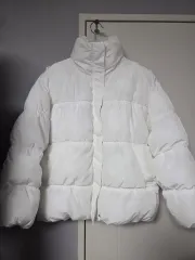 送料込み H&M 白 ショートダウン アウター