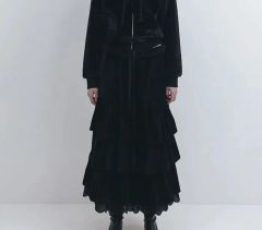 美品 ドゥロワーdrawerフェイクレザーエンブロダイリーフリル スカート