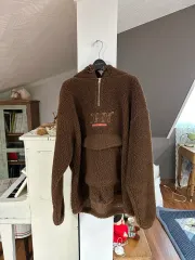 Oioi O!Oi ボアフリース ハーフジップ フリース フーディー Tシャツ ブラウンのサムネイル