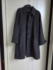 44 BURBERRY バーバリー ダークグレー ボタン付きコート - メルカリ