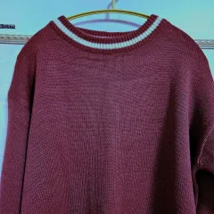未使用 バーガンディ セーター ネックLINE POINT