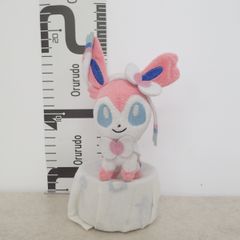 ポケモンセンター限定 クリップマスコット ニンフィア - メルカリ