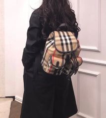 美品 希少 バーバリー リュック バックパック カーキ オリーブ 大容量 