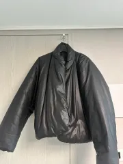 M イージー ギャップ ラウンド ジャケット ダウン 出品のサムネイル