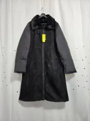 新品 バーバリーブリット ブラック ファー KARA ロング ダックダウン コート 90
