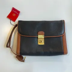 バレンシアガ クラッチバッグ 新品