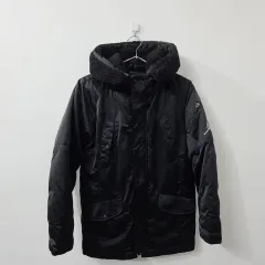(キッズ)ジョーダン フーディーアウター 160サイズ/ア714のサムネイル