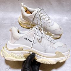 正規】BALENCIAGA Triple S ホワイト/クリーム29cm - メルカリ
