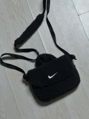 最終値下げ 美品未使用 Nike フリースリュック ピンク ナイキ タグ付き 