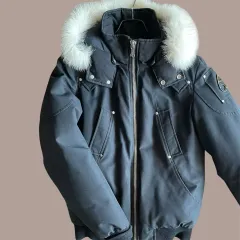 MOOSE KNUCKLES ムースナックルズ ショートダウン Mのサムネイル