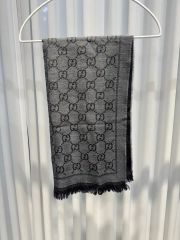 美品GUCCI マフラーGG ジャガード ロゴ リバーシブル - メルカリ