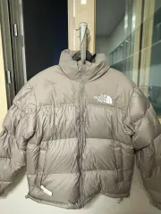 THE NORTH FACE ザノースフェイス ヌプシ ベージュ グレー 未使用 新品 mのサムネイル