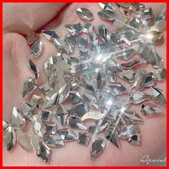 【数量限定】クリスタル diy ネイルを飾てと服装使用 ネイルアート オーロラネイルパーツ ぴかぴか光る ネイル ミックスサイズ 3D ラインストーン 高い採光 大容量 LIKENNY （100個）