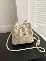 バッグ レディース ショルダーバッグ ミニカジュアル 刺繍 ストロー巾着ショルダーバケツバッグ、夏休みバッグ
