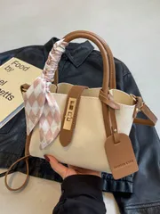 バッグ レディース ハンドルバッグ 簡単なロックバックルPUレザーバッグ女性用ショルダーストラップ付き、デイリーユースのクロスボディバッグ、ハンドバッグ、シルクスカーフ付き
