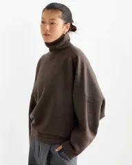 (新品タグO)LEMAIRE ルメール ブラウン ハイネック スウェットシャツ ニットのサムネイル